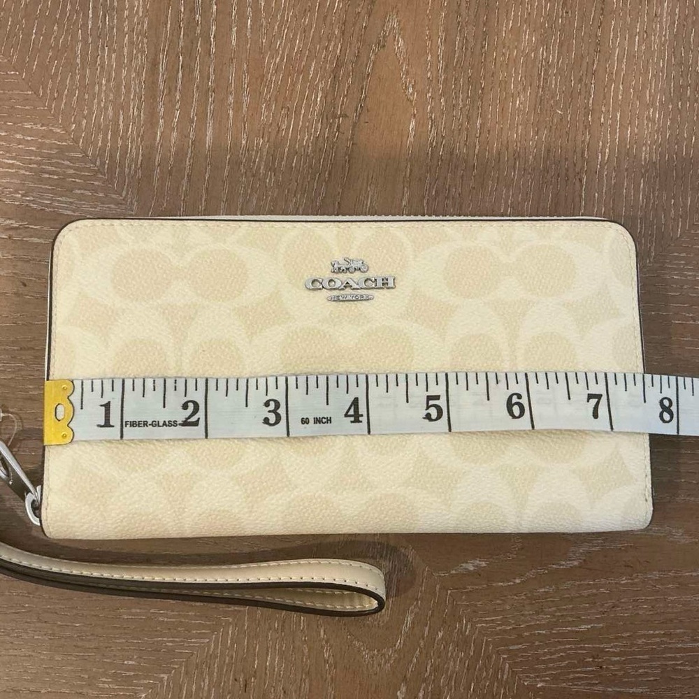Women’s Long Zip Around Wallet In Signature Canvas - Picture 4 of 5